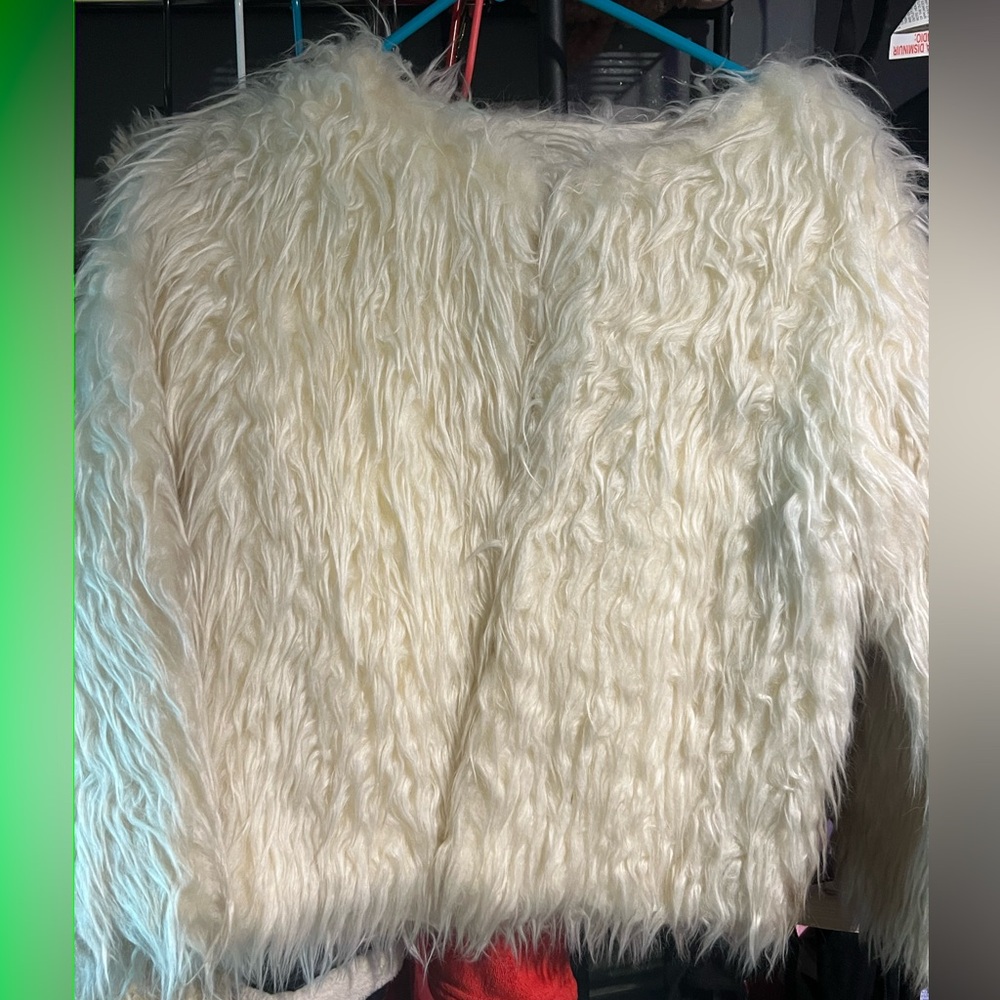 Cat & Jack Ivory Faux Fur Teddy Jacket